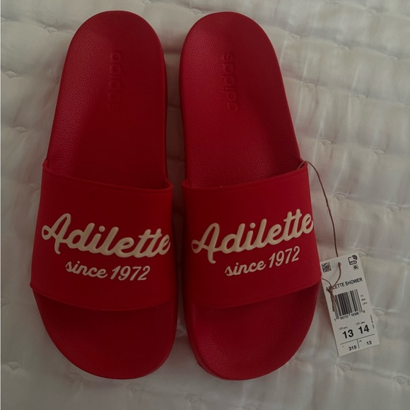 NWT Men’s Red Adidas Slides - Picture 2 of 4
